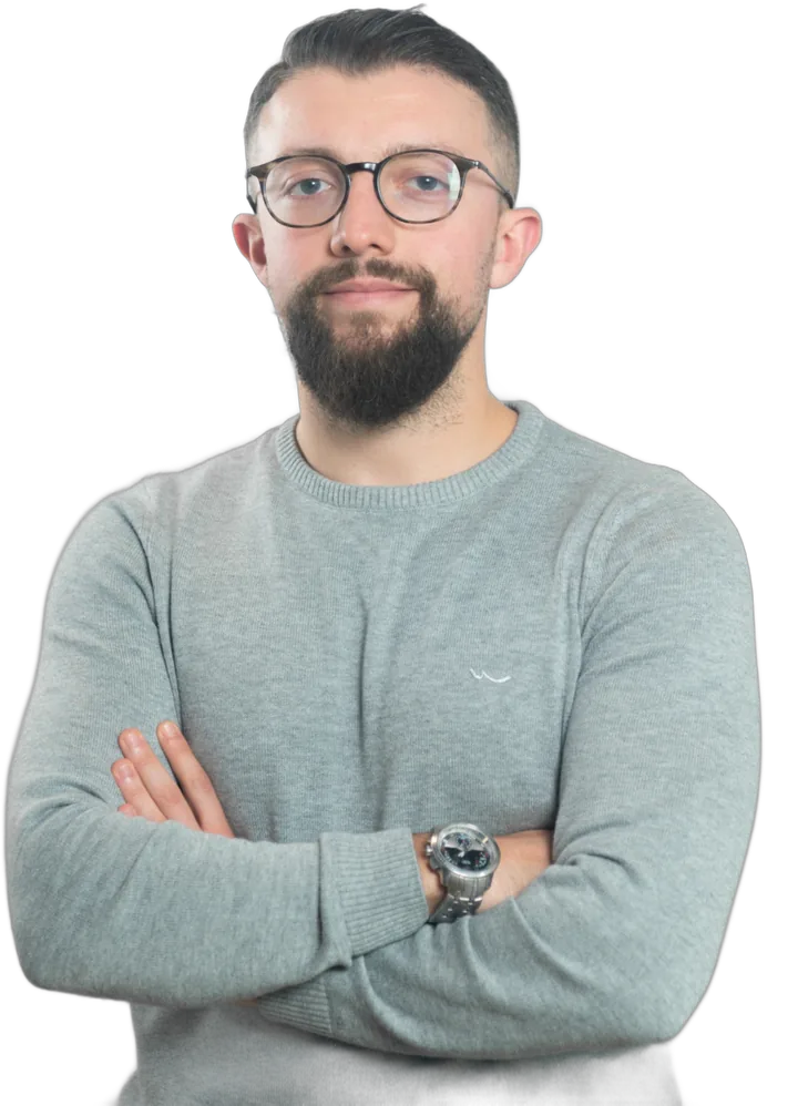 Portrait of Skerdi Sino, growth executive and CMO
